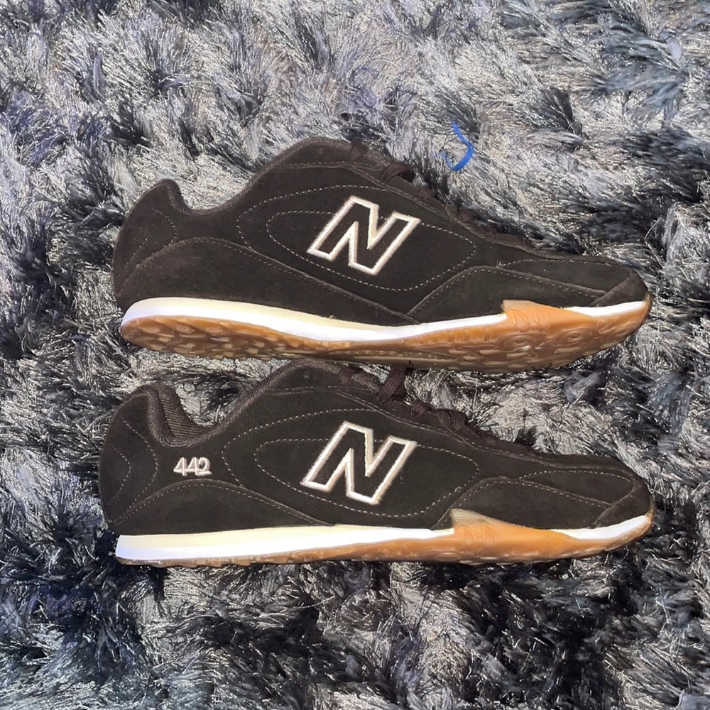 New Balance 442 Brown Suede Women’s Sneaker 8.5